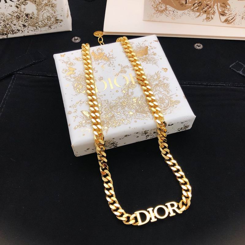 Dior Necklace 05yxs47